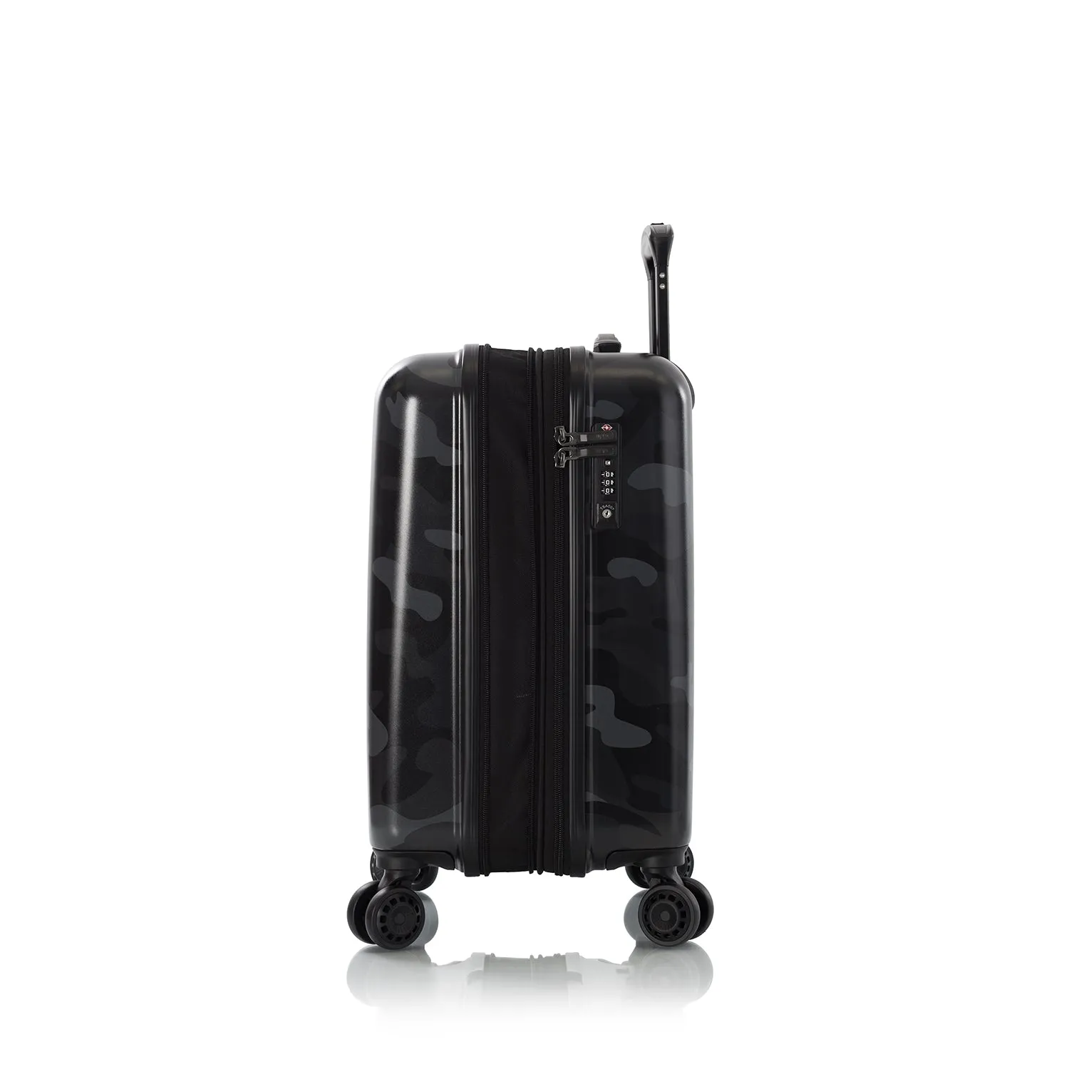 Black Camo Fashion Spinner™ 2 Piece Luggage Set (21"/30")