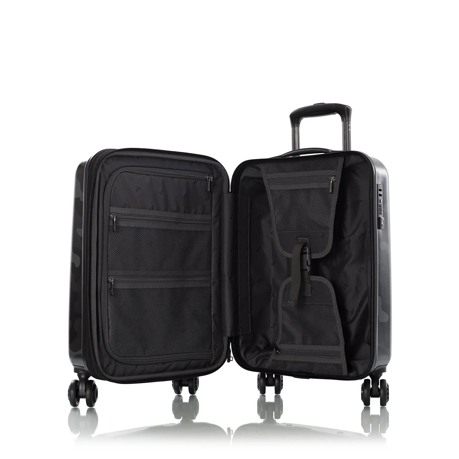 Black Camo Fashion Spinner™ 2 Piece Luggage Set (21"/30")