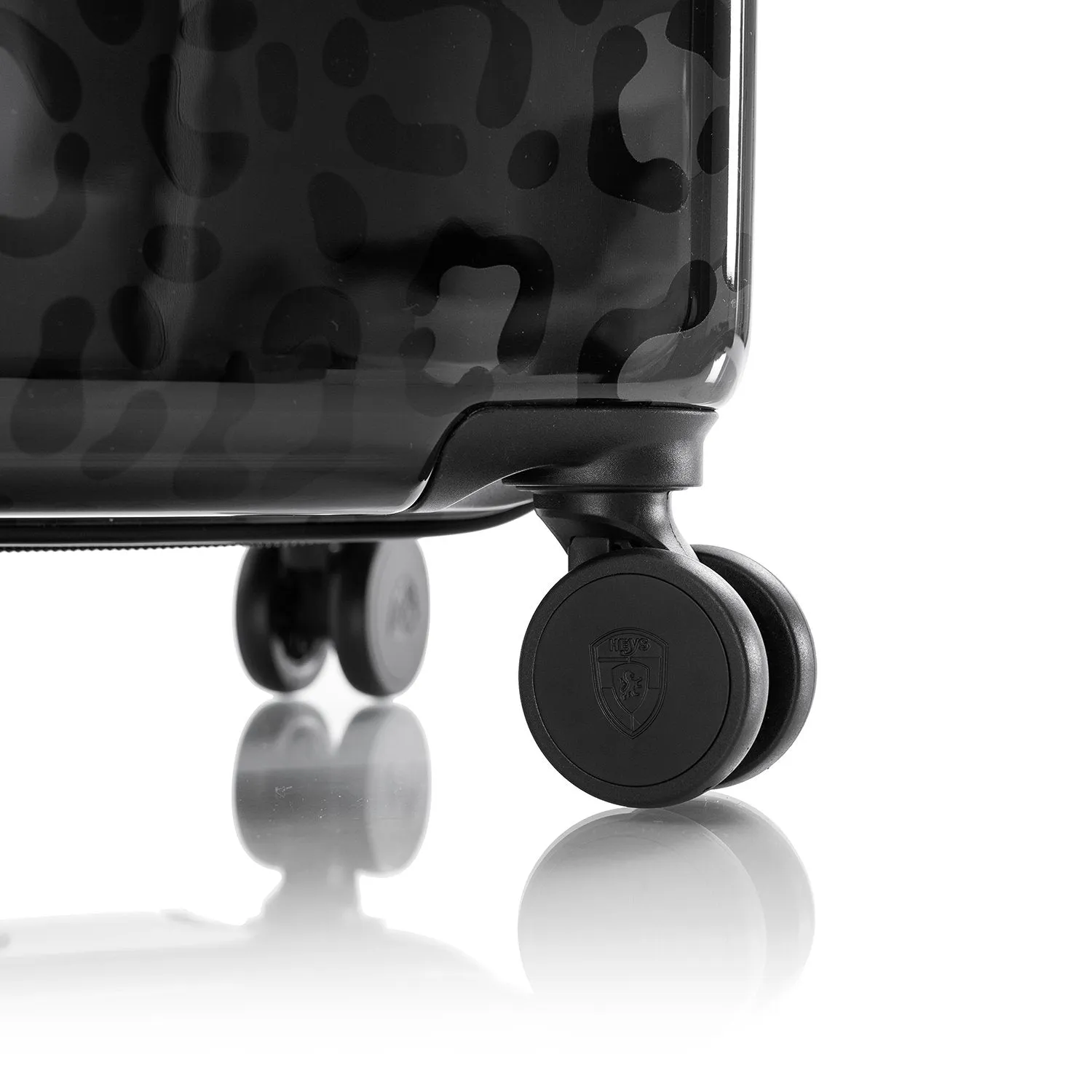 Black Leopard Fashion Spinner™ 21 Inch Carry-on