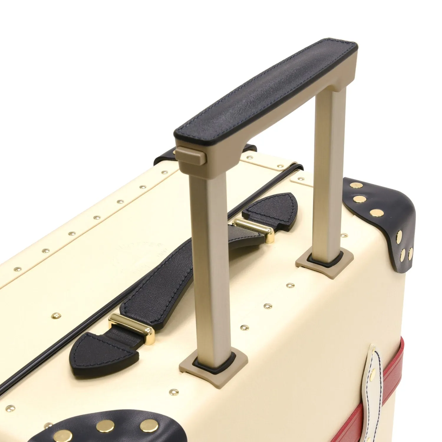 Coronation Special · Carry-On - 4 Wheels | Ivory/Navy/Brass