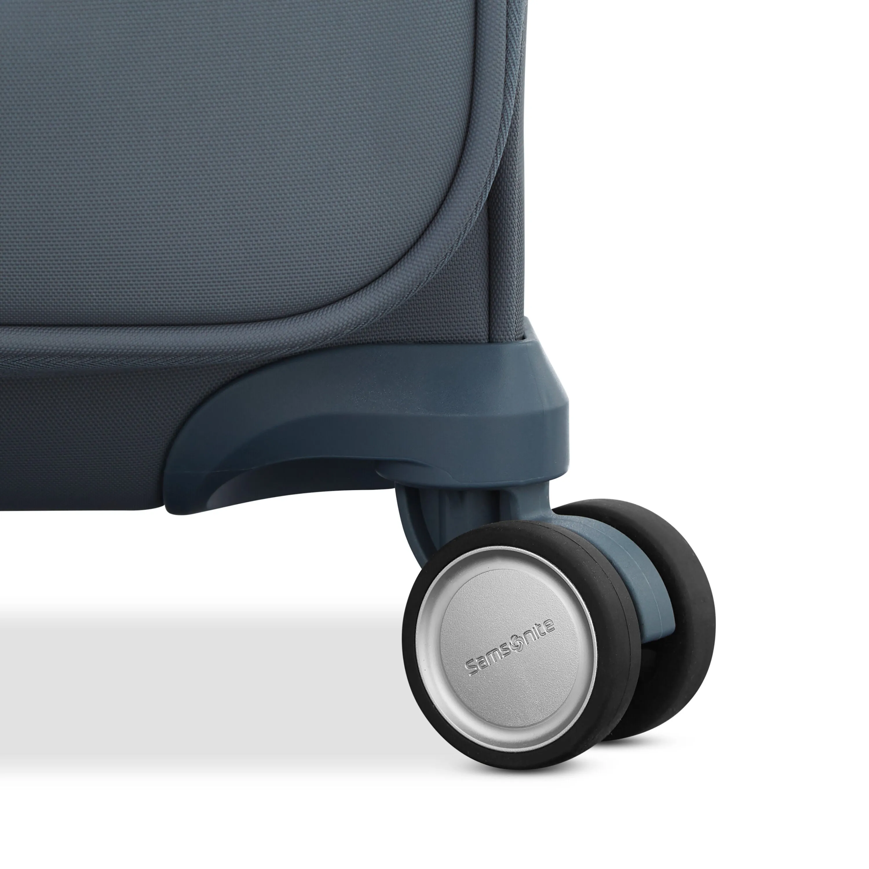 Elevation Plus Softside Large Checked Luggage