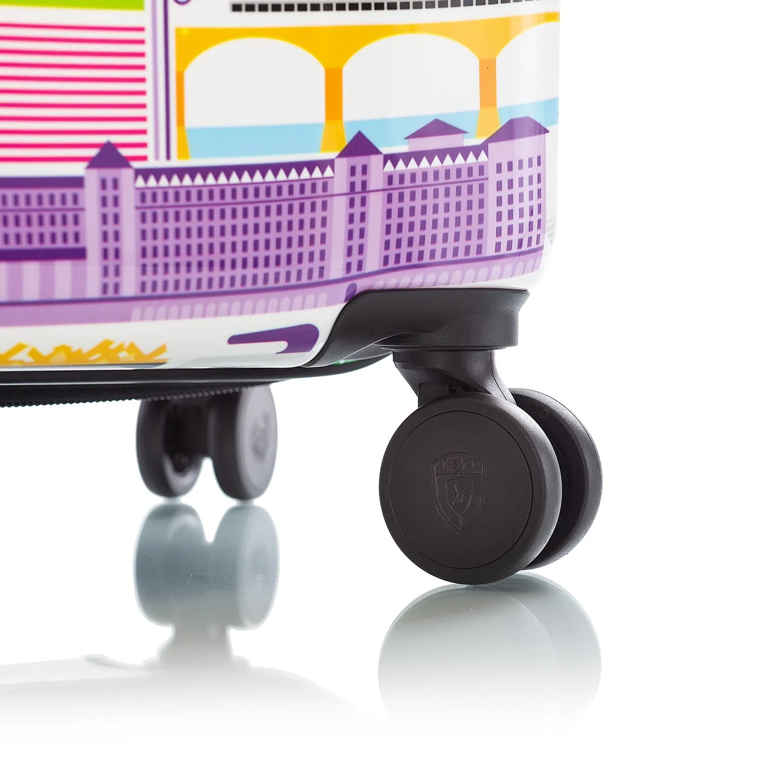 Fernando by Heys - FVT - Canada II 30 Inch Luggage