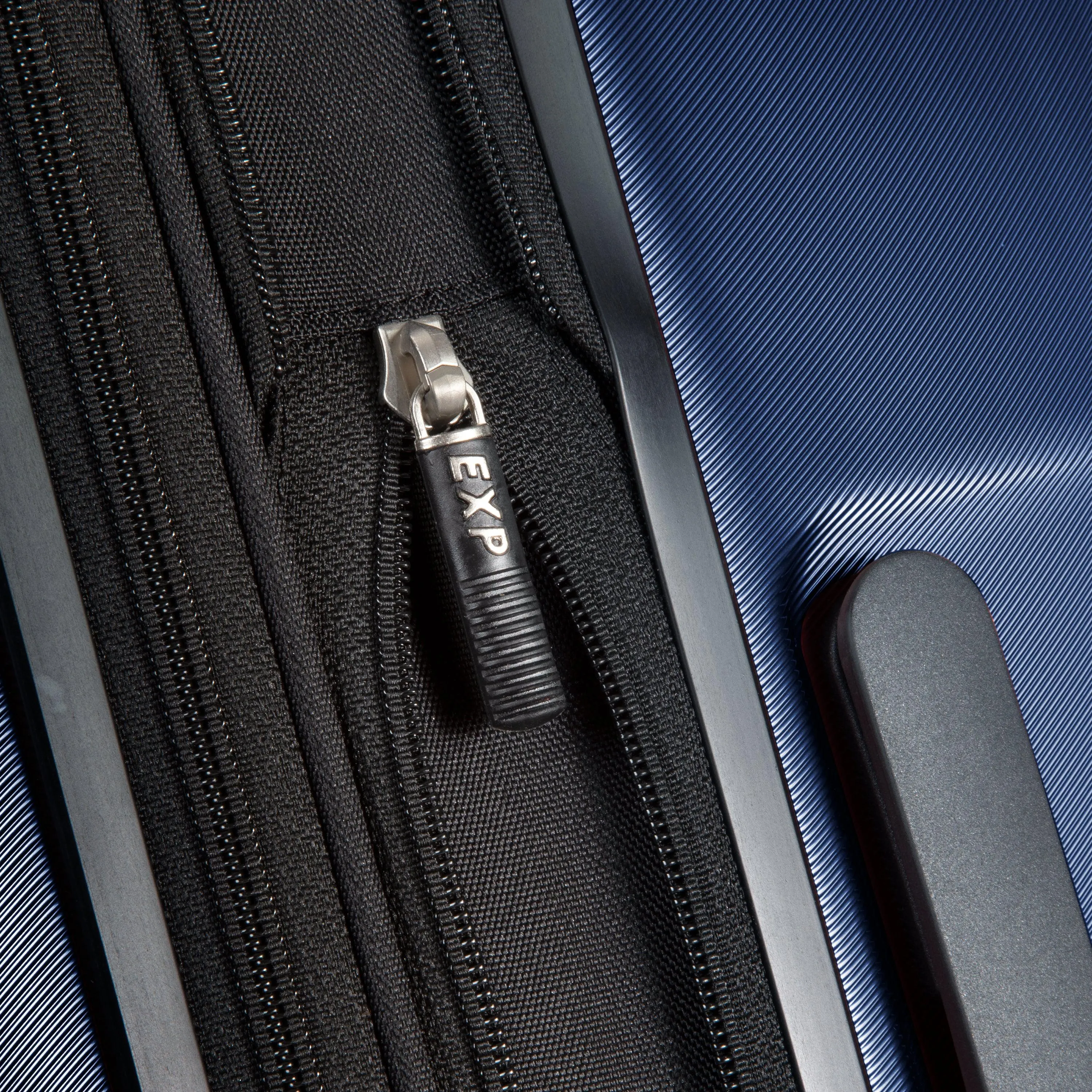 Melrose Hardside Medium Checked Spinner Luggage
