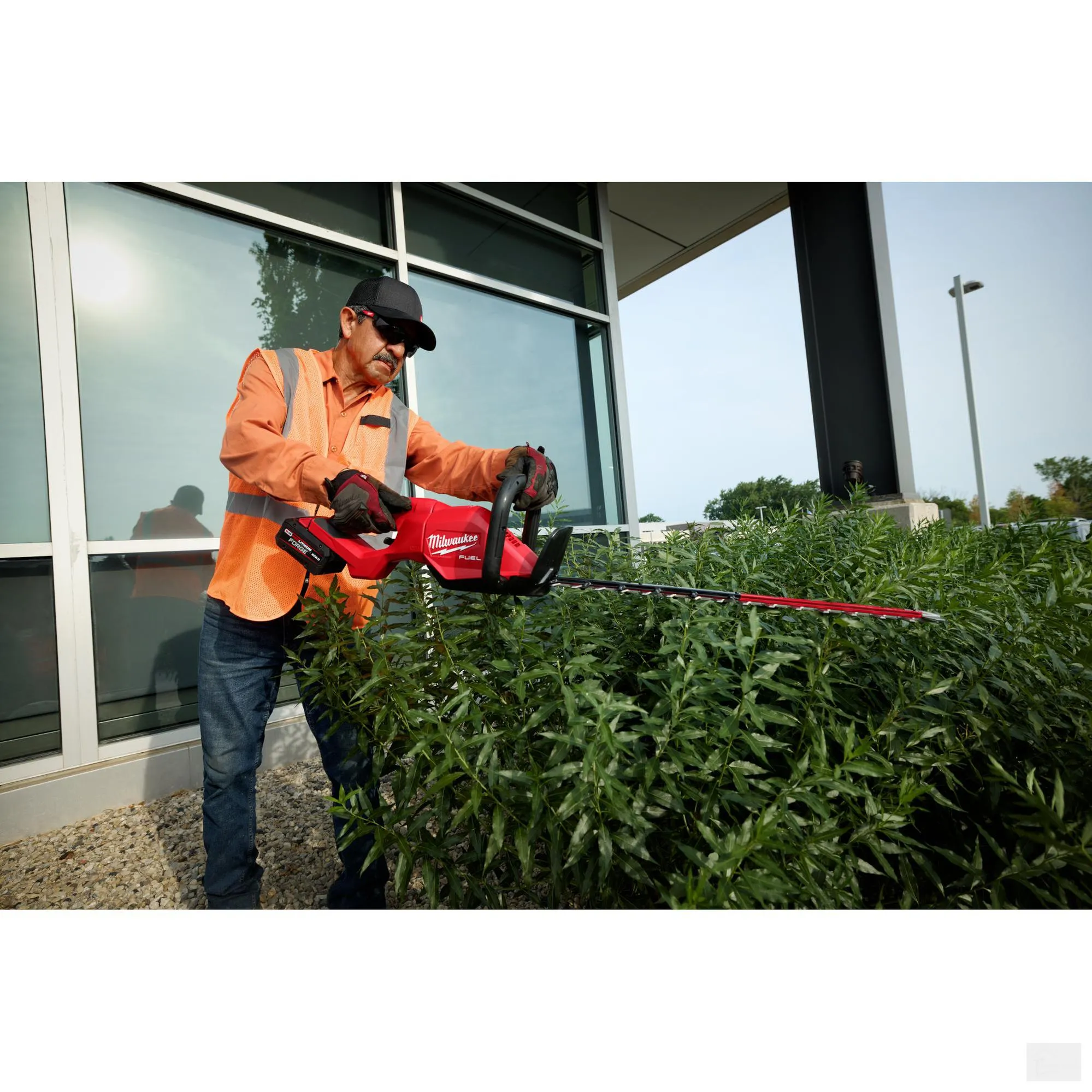Milwaukee M18 FUEL™ 24" Hedge Trimmer (3033-20)