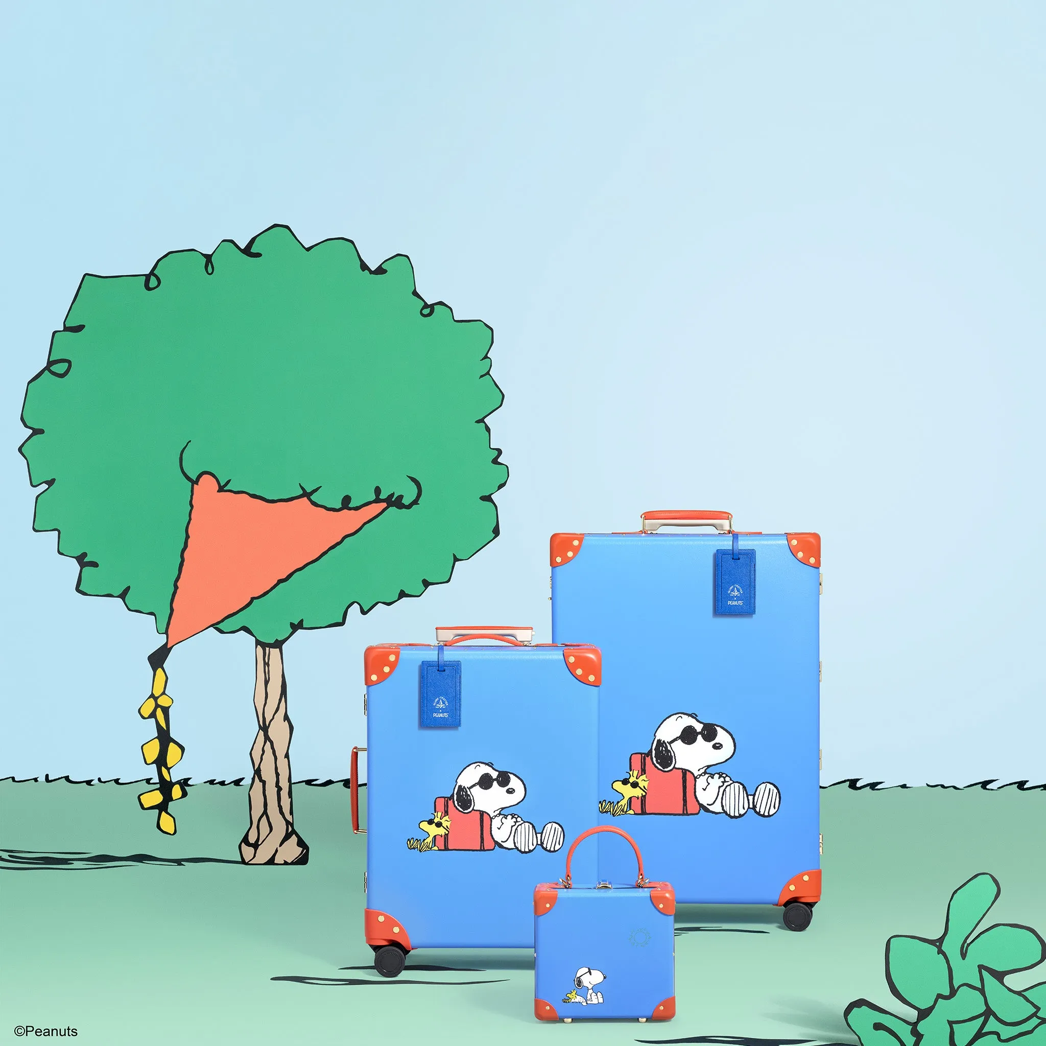 PEANUTS · Carry-On - 4 Wheels | Royal Blue/Orange/Gold