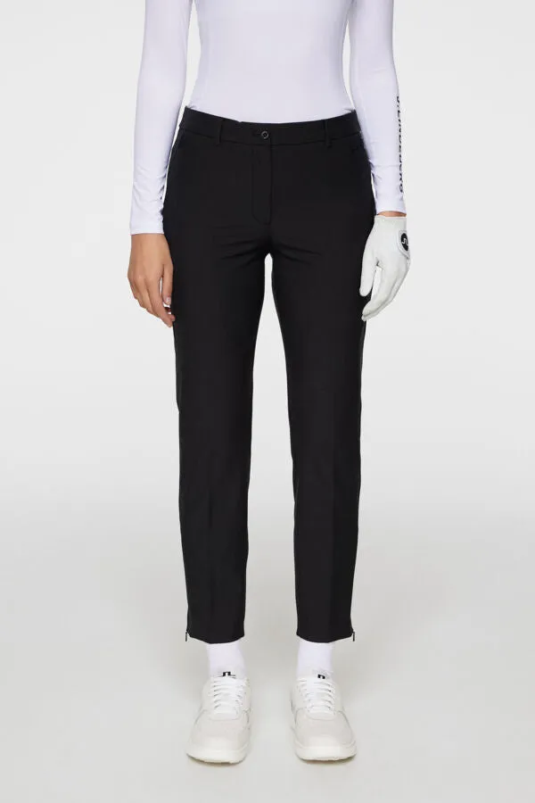 Pia Pant
