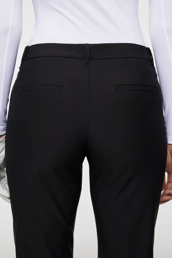 Pia Pant