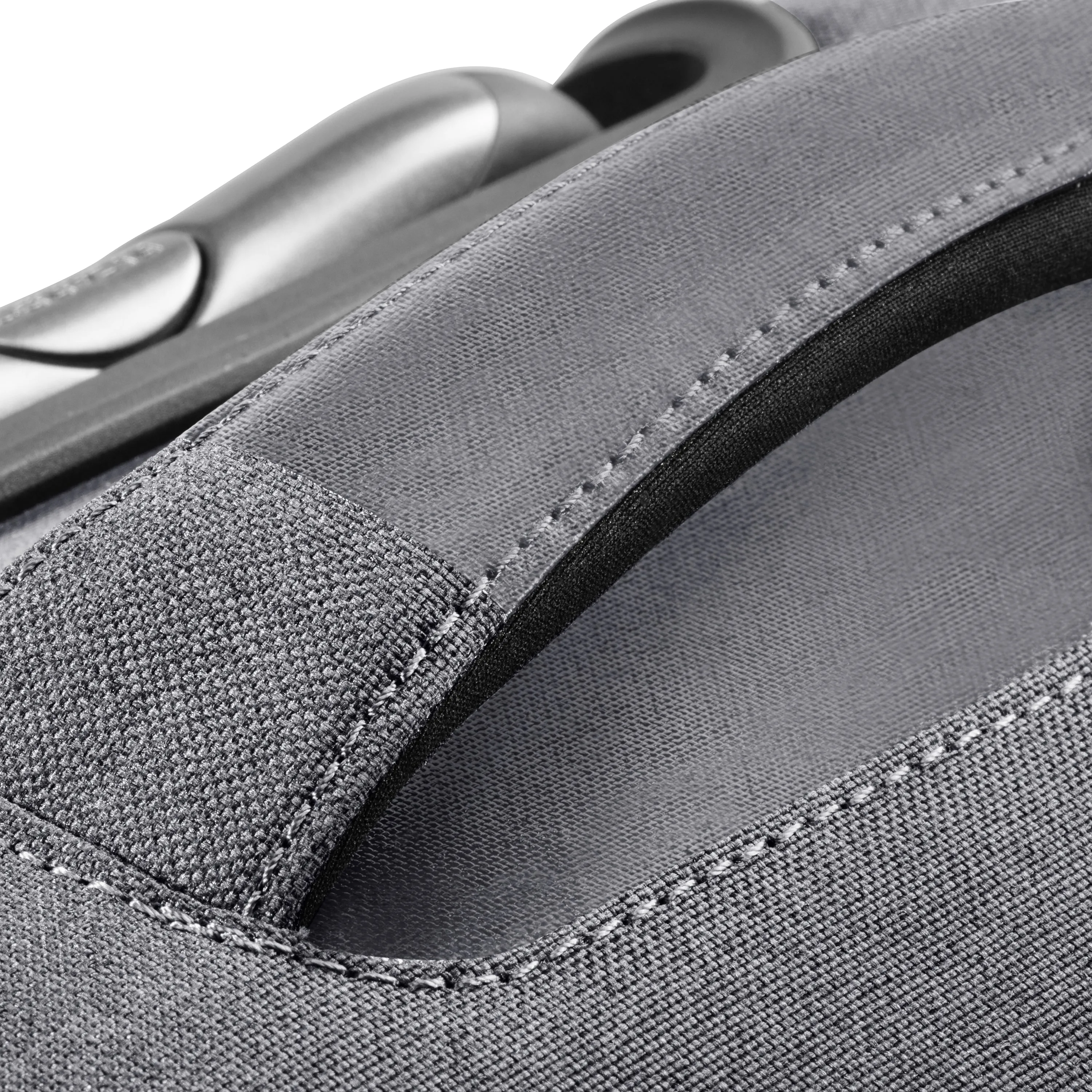 Ricardo Beverly Hills Malibu 3.0 Medium Check-In Expandable Spinner Luggage