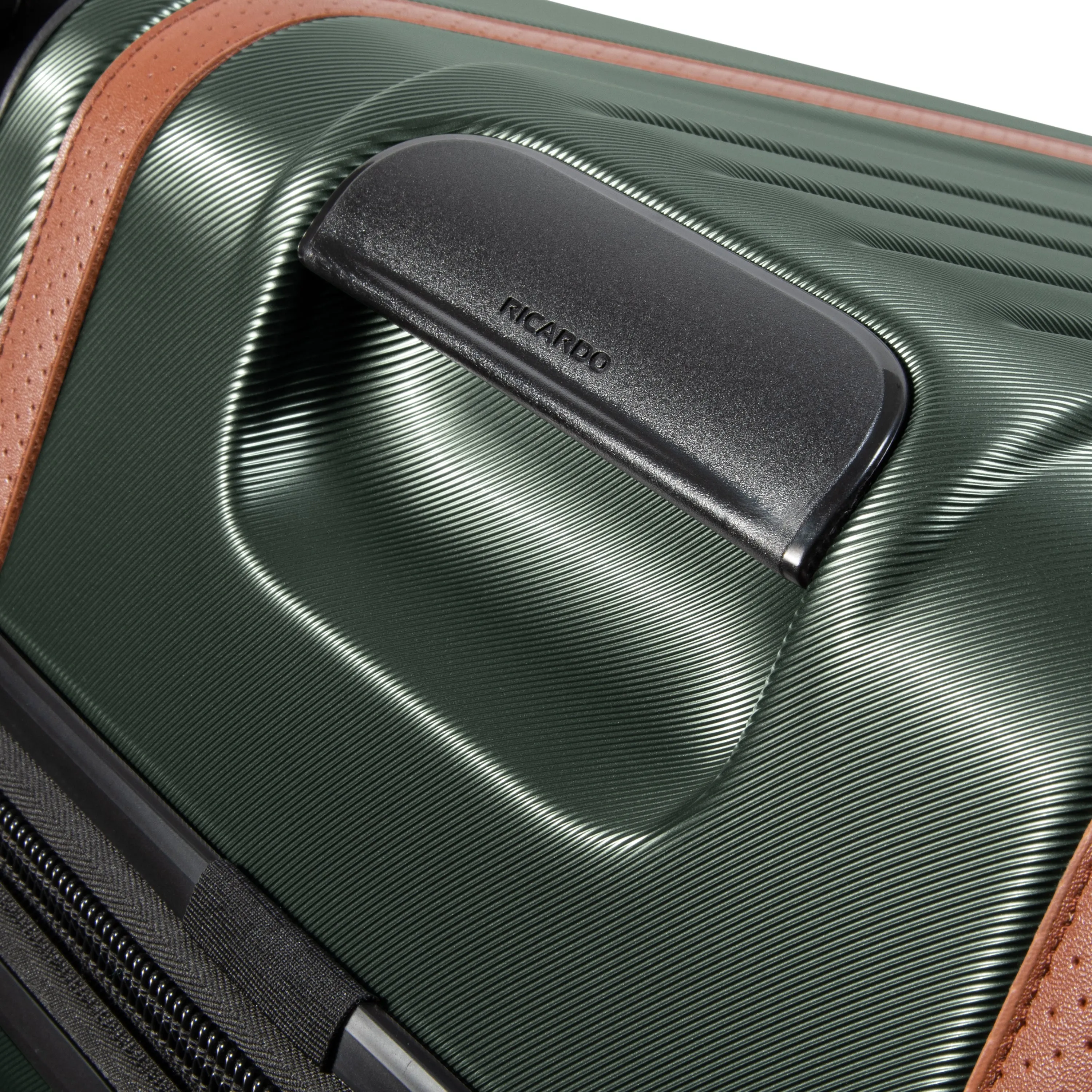 Ricardo Beverly Hills Montecito 2.0 Hardside Expandable Spinner 3-Piece Luggage Set