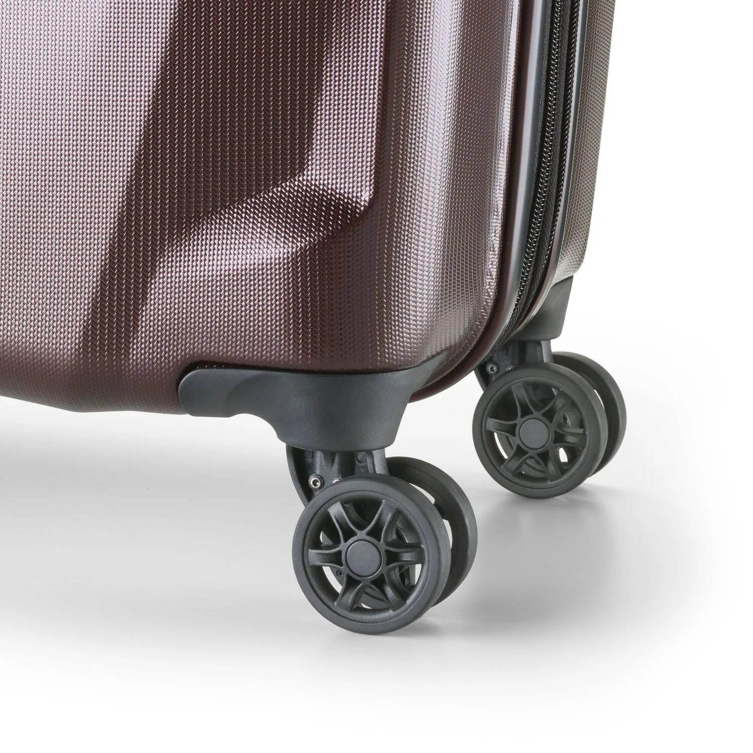 Samsonite Pursuit DLX Plus Spinner Medium Expandable Luggage