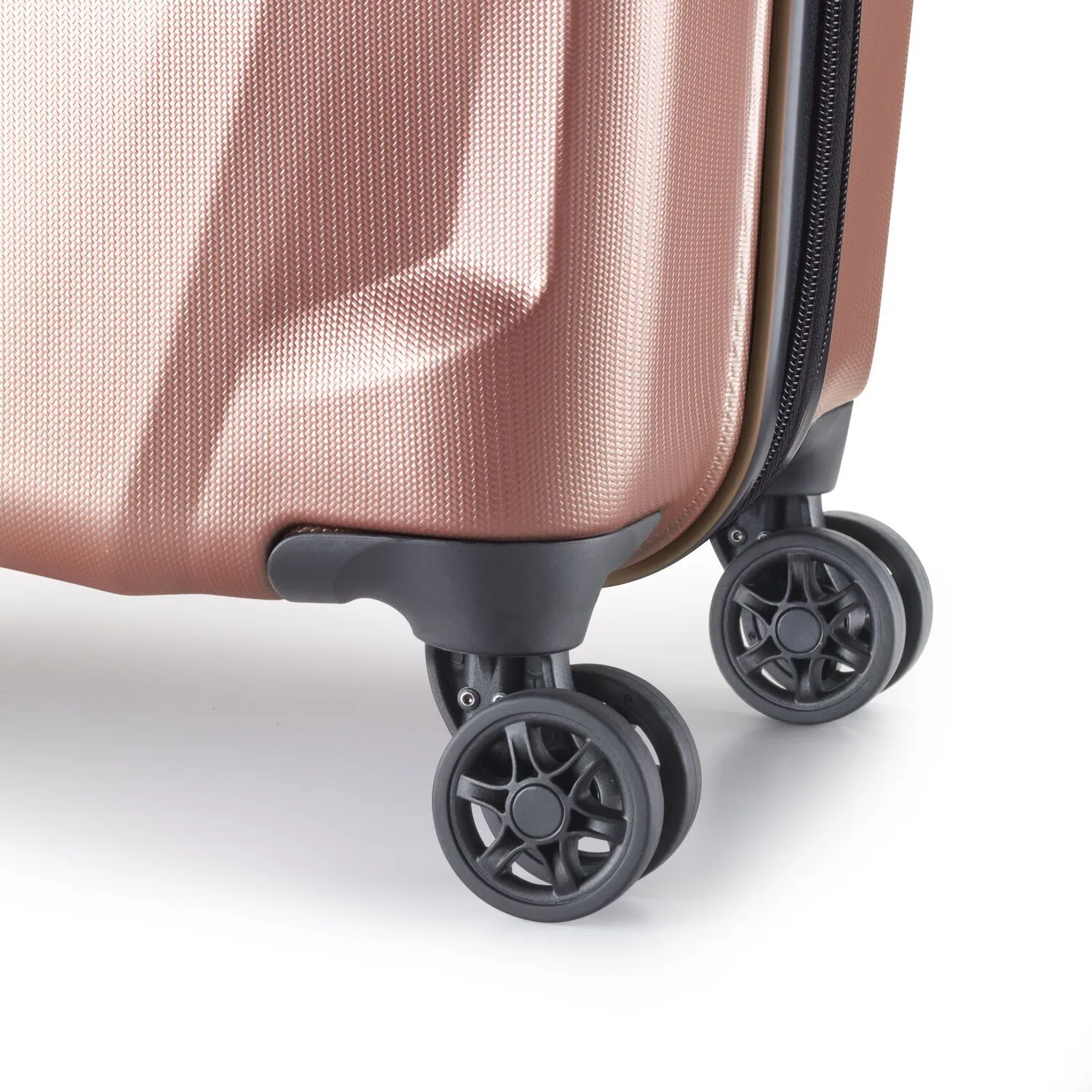 Samsonite Pursuit DLX Plus Spinner Medium Expandable Luggage