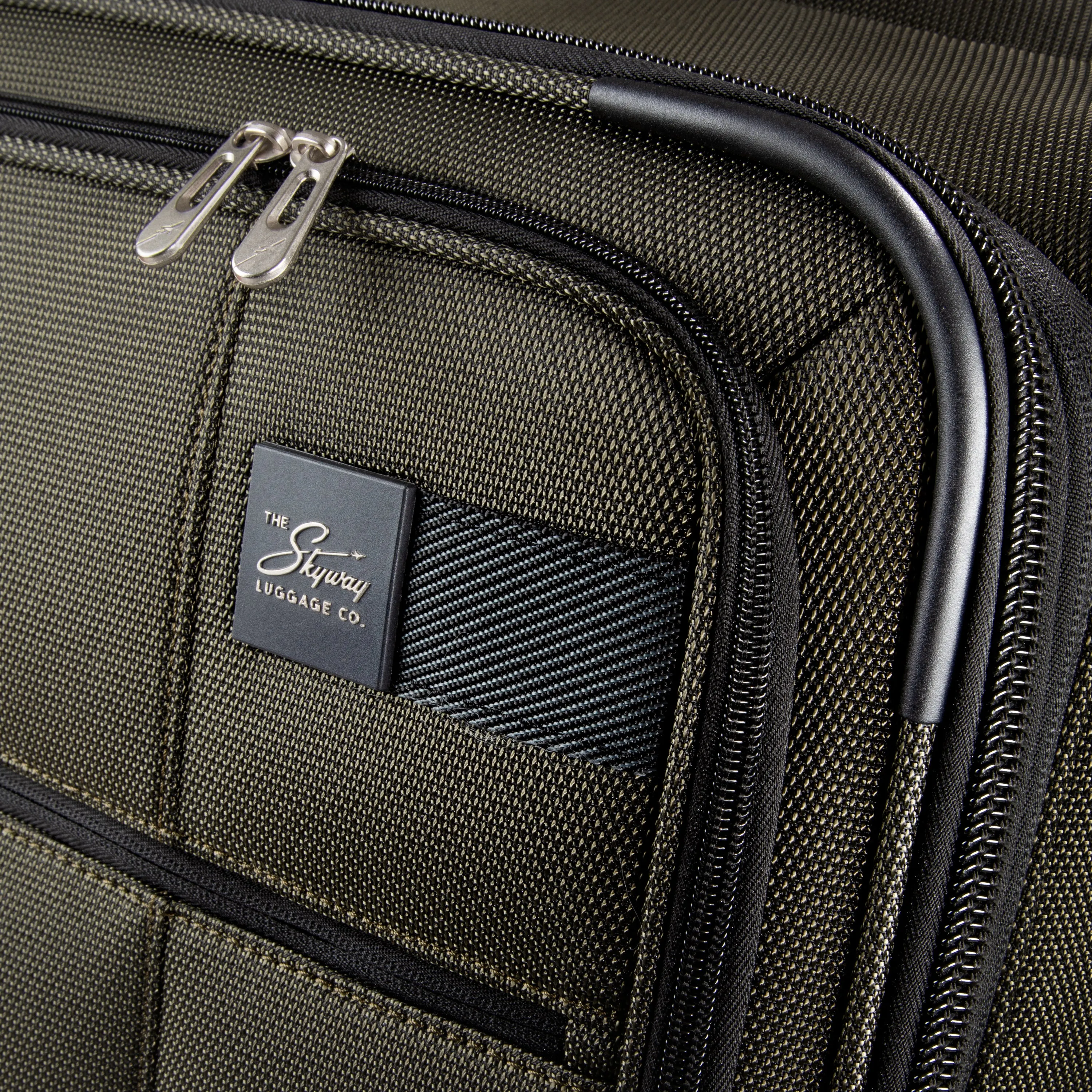Sigma 7.0 Softside Large Check-In Luggage
