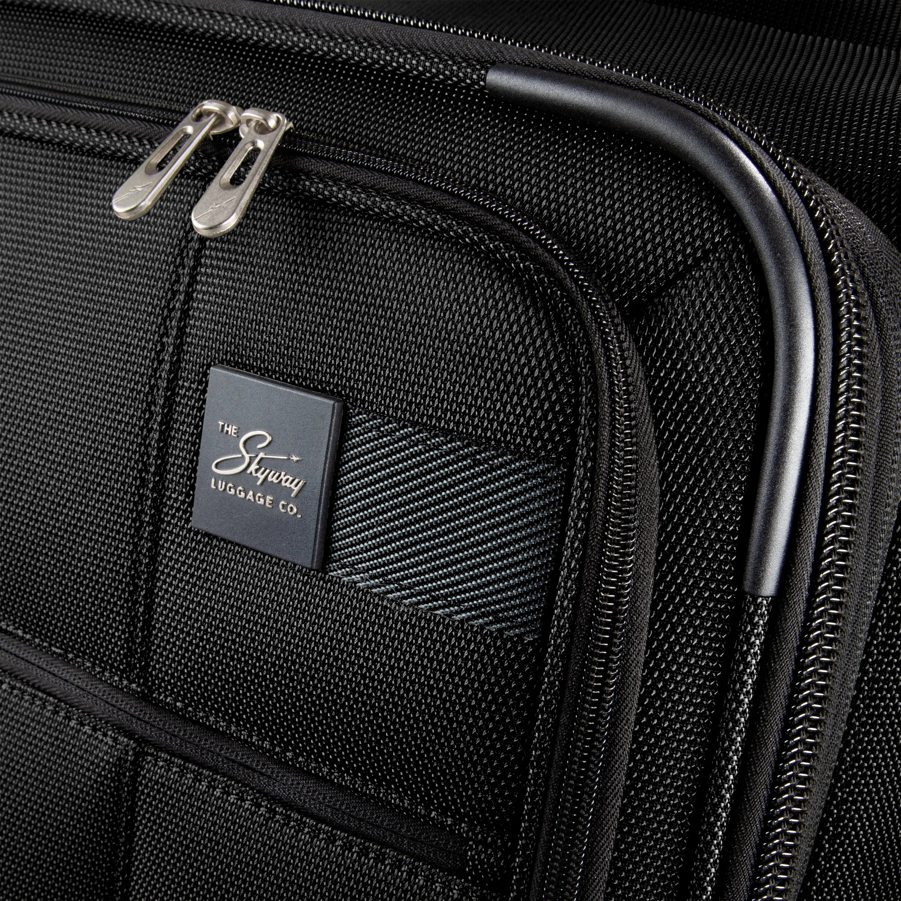 Sigma 7.0 Softside Large Check-In Luggage