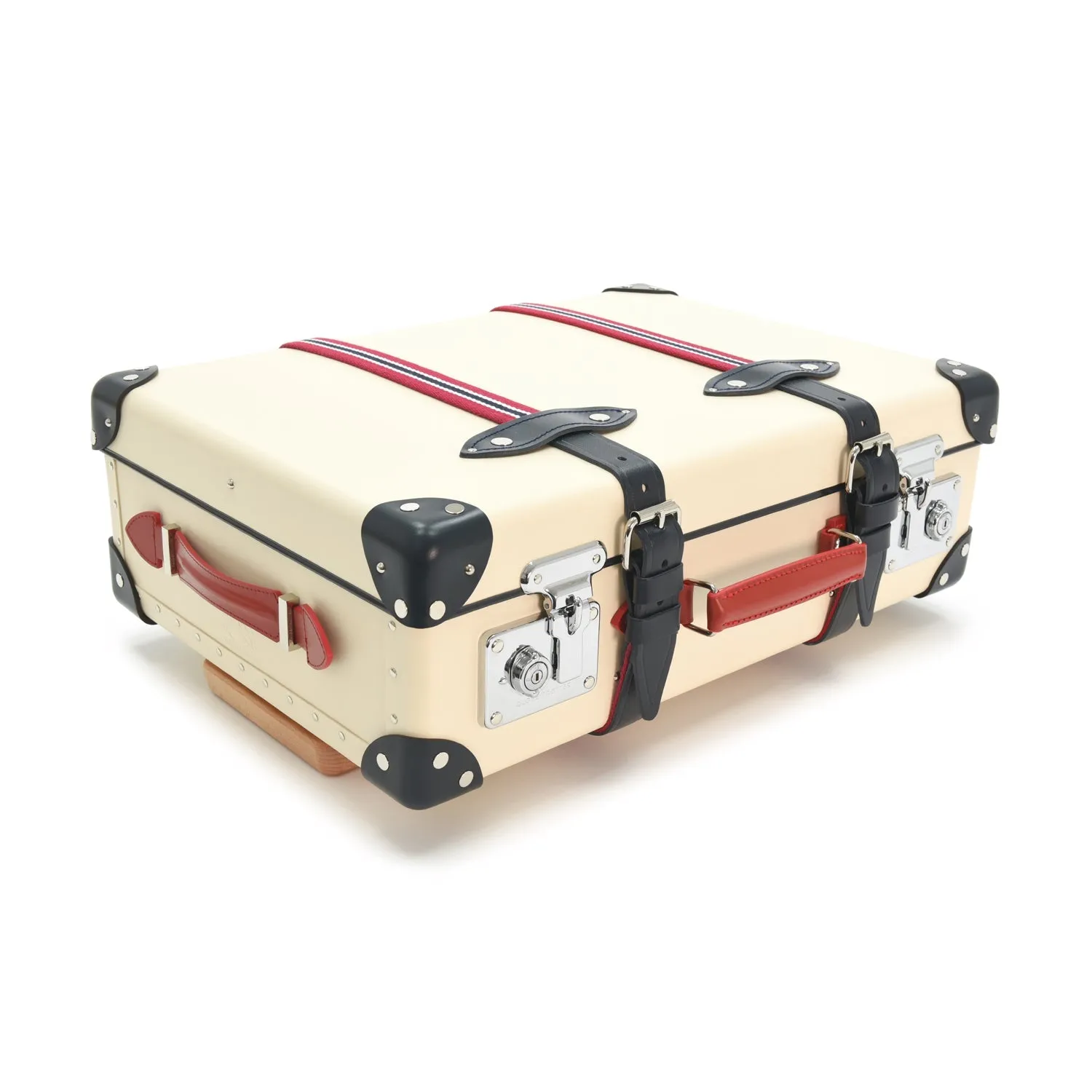 St. Moritz · Carry-On - 2 Wheels | Ivory/Navy