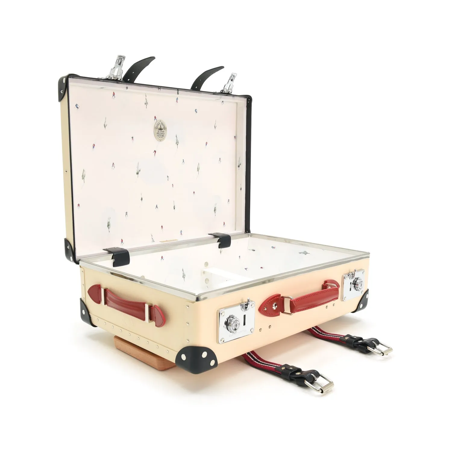 St. Moritz · Carry-On - 2 Wheels | Ivory/Navy