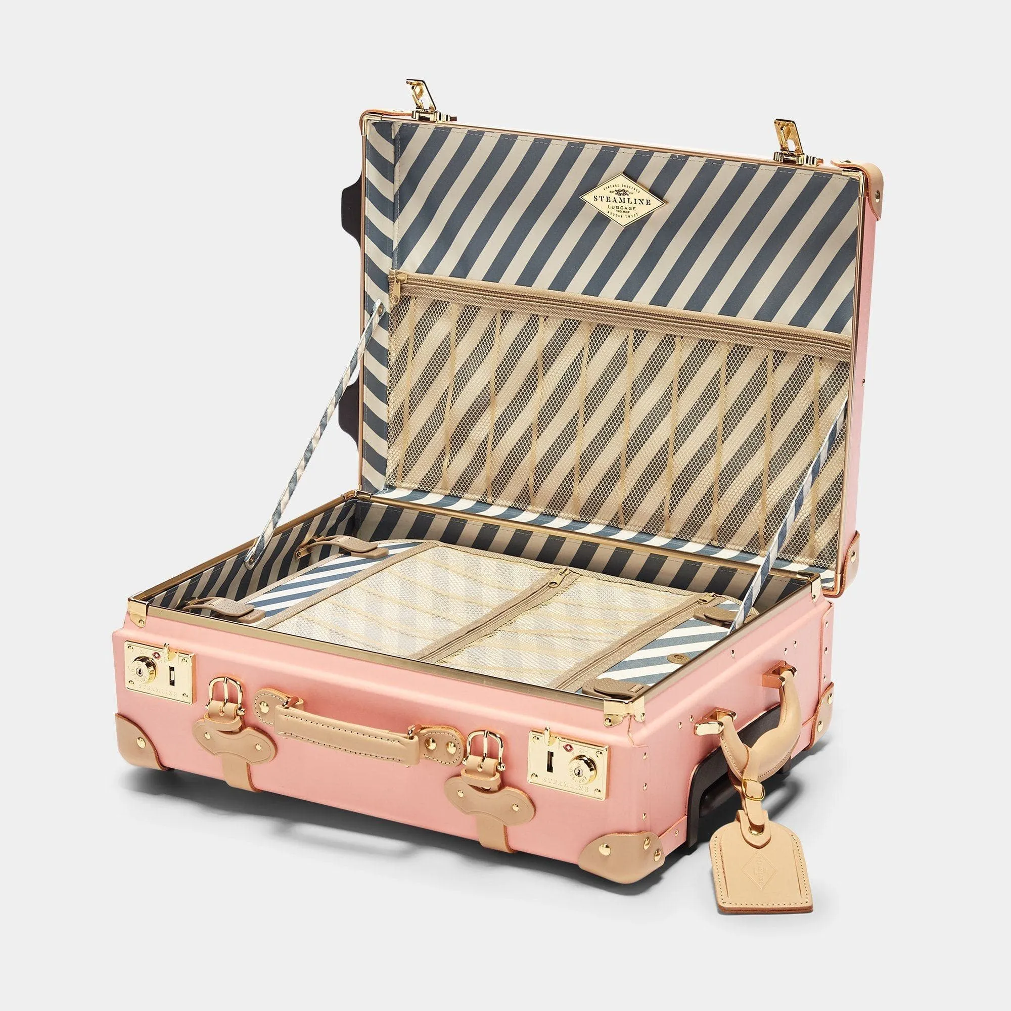 The Correspondent - Pink Carryon