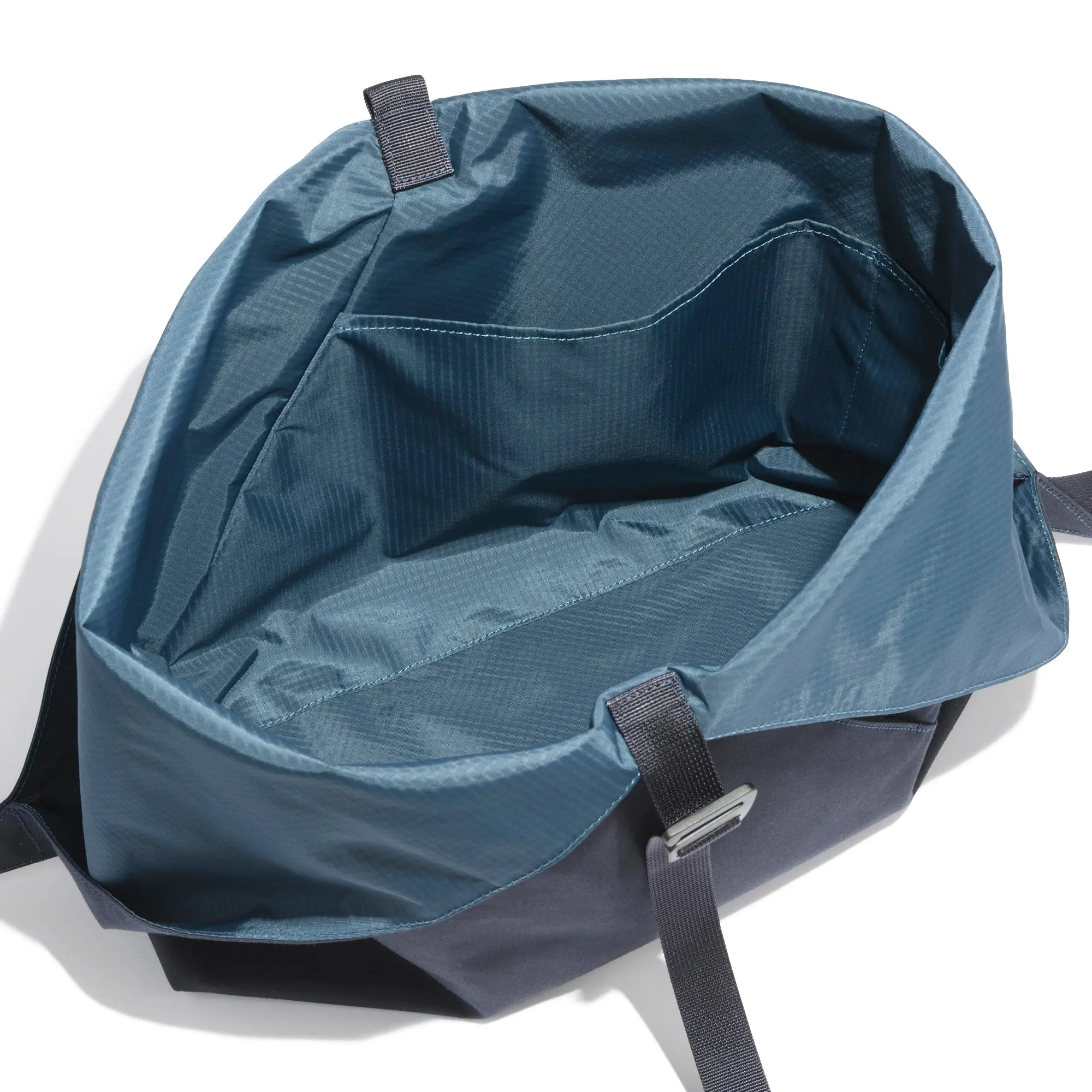 UT CITY VT AZUMA Bag