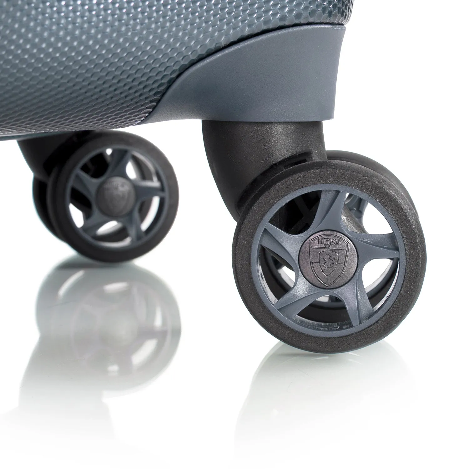 Vantage 26 Inch Smart Access™ Luggage