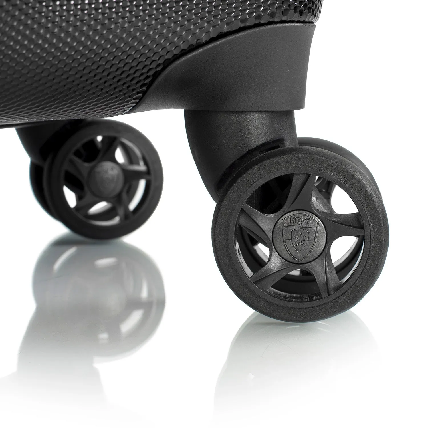 Vantage 26 Inch Smart Access™ Luggage