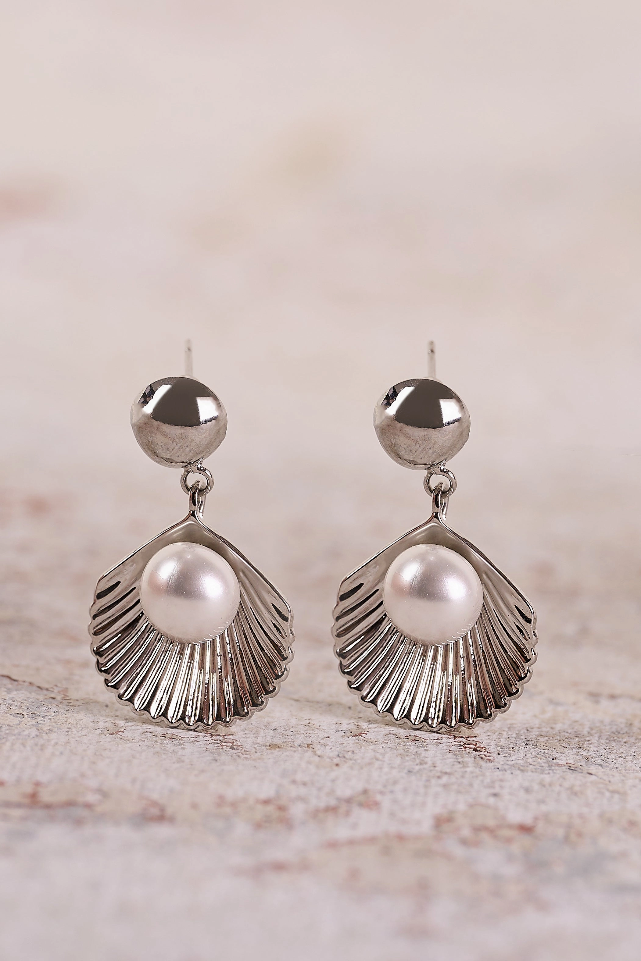 Venus Shell Earrings - Silver