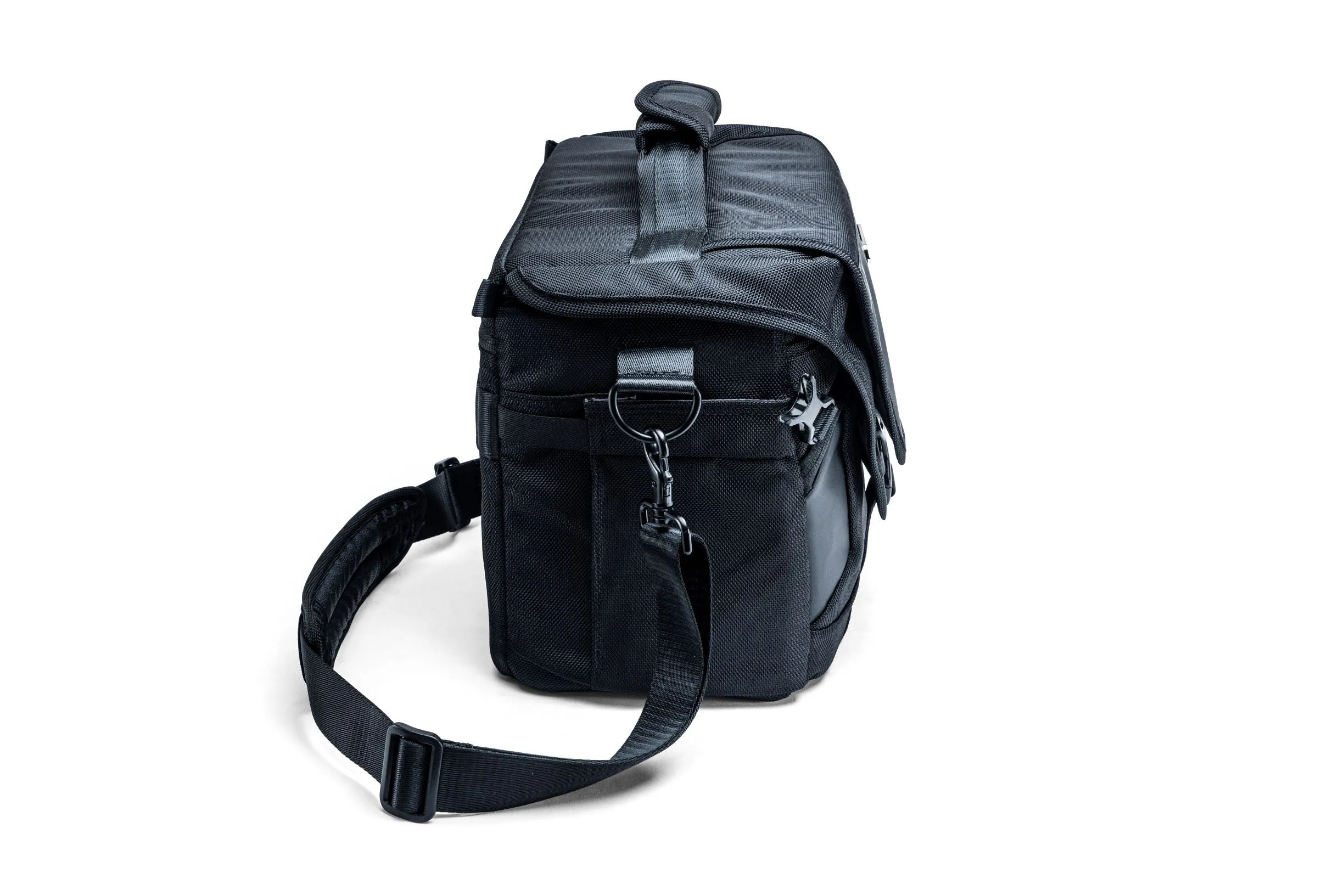 VEO SELECT 28S BK Shoulder Bag. Black