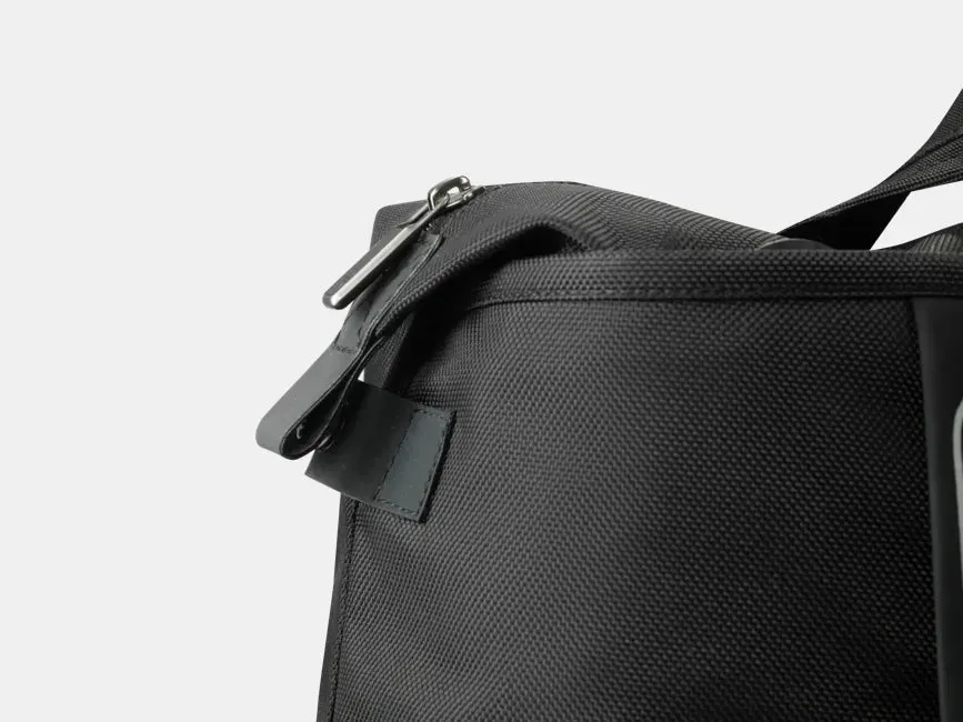 Victorinox Werks Traveler 6.0 Weekender Tote w/ Trolley Sleeve