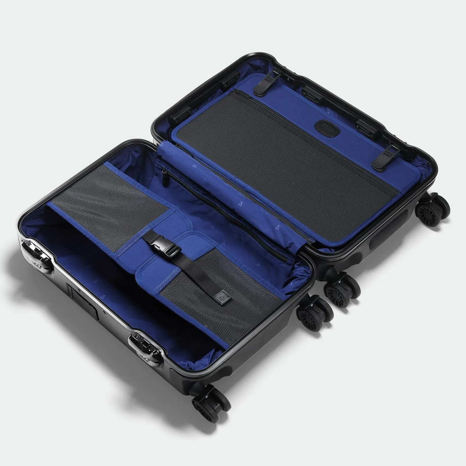 Zero Halliburton Pursuit Aluminum Continental Carry-On Case